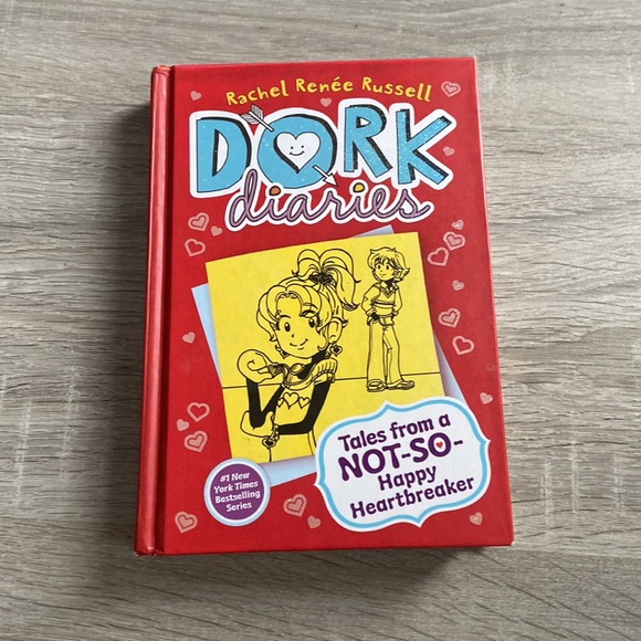 DORK diaries book series! ( 12.99 each ) (MESSAGE ME FOR INDIVIDUAL BOOK) - Picture 4 of 8